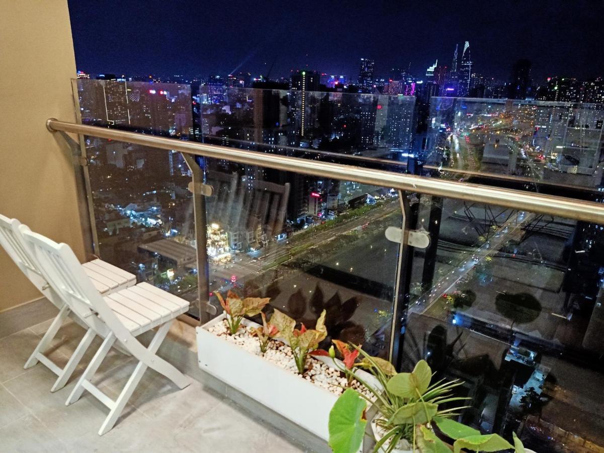 Yourhomes Ho Chi Minh City Exterior photo